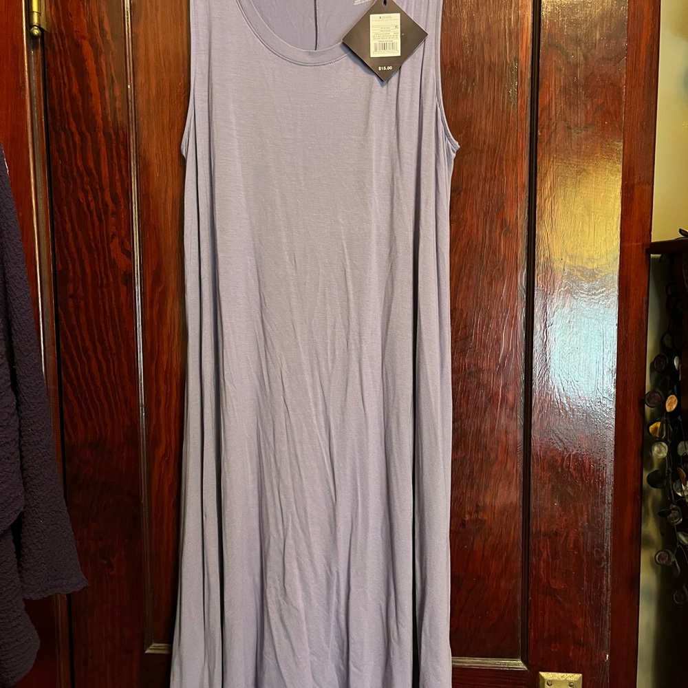 Elegant Lavender Sleeveless Dress